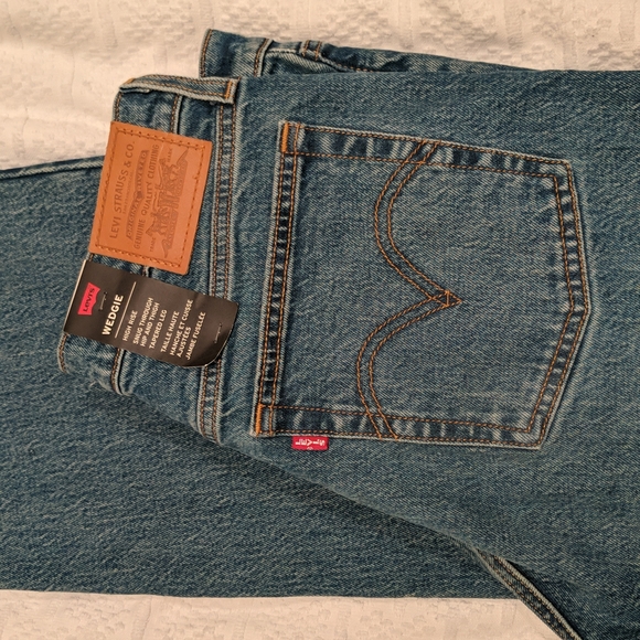 Levi's Wedgie high rise jeans - Picture 16 of 16